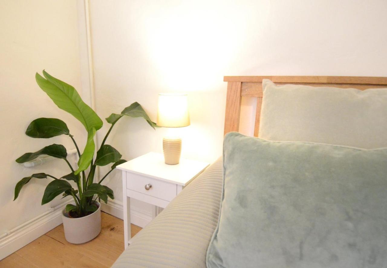 Charming Stay In Oxford Удсток Екстериор снимка