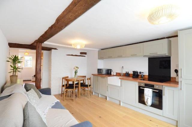 Charming Stay In Oxford Удсток Екстериор снимка